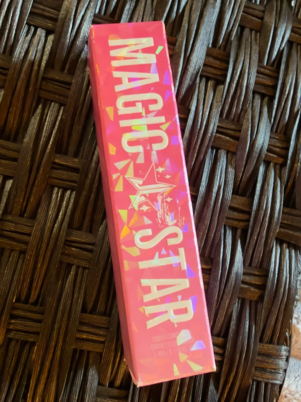 Jeffree Star-Magic Star Concealer C8.5 Medium Deep